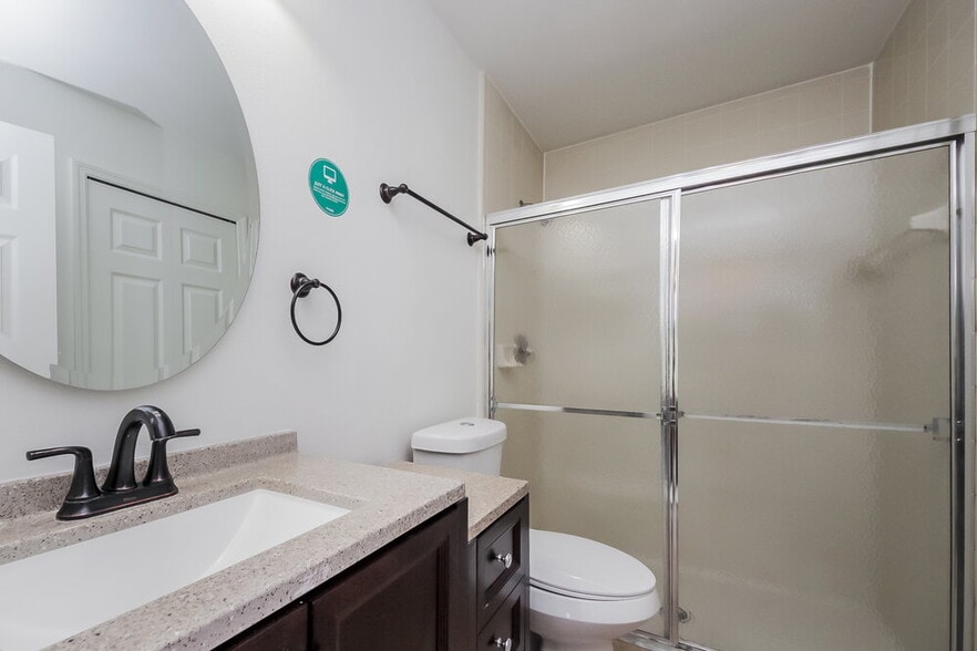 Building Photo - 15431 Margaux Dr