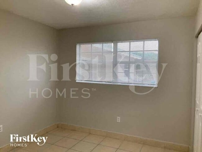 Building Photo - 1031 NW 178th Terrace