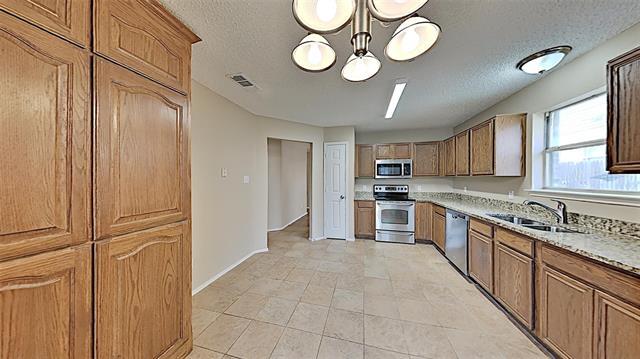 Building Photo - 8033 Summer Sun Dr