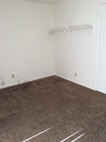 Bedroom 1 - 1355 Bond St