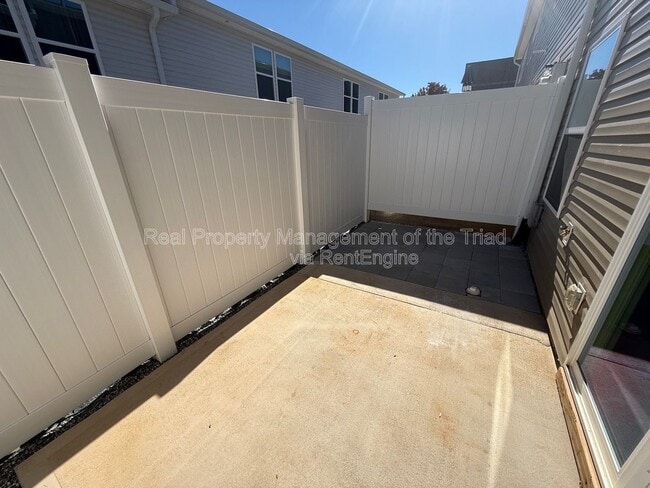 Building Photo - 108 Span Ln