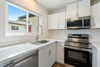 Building Photo - 1831 Garden St