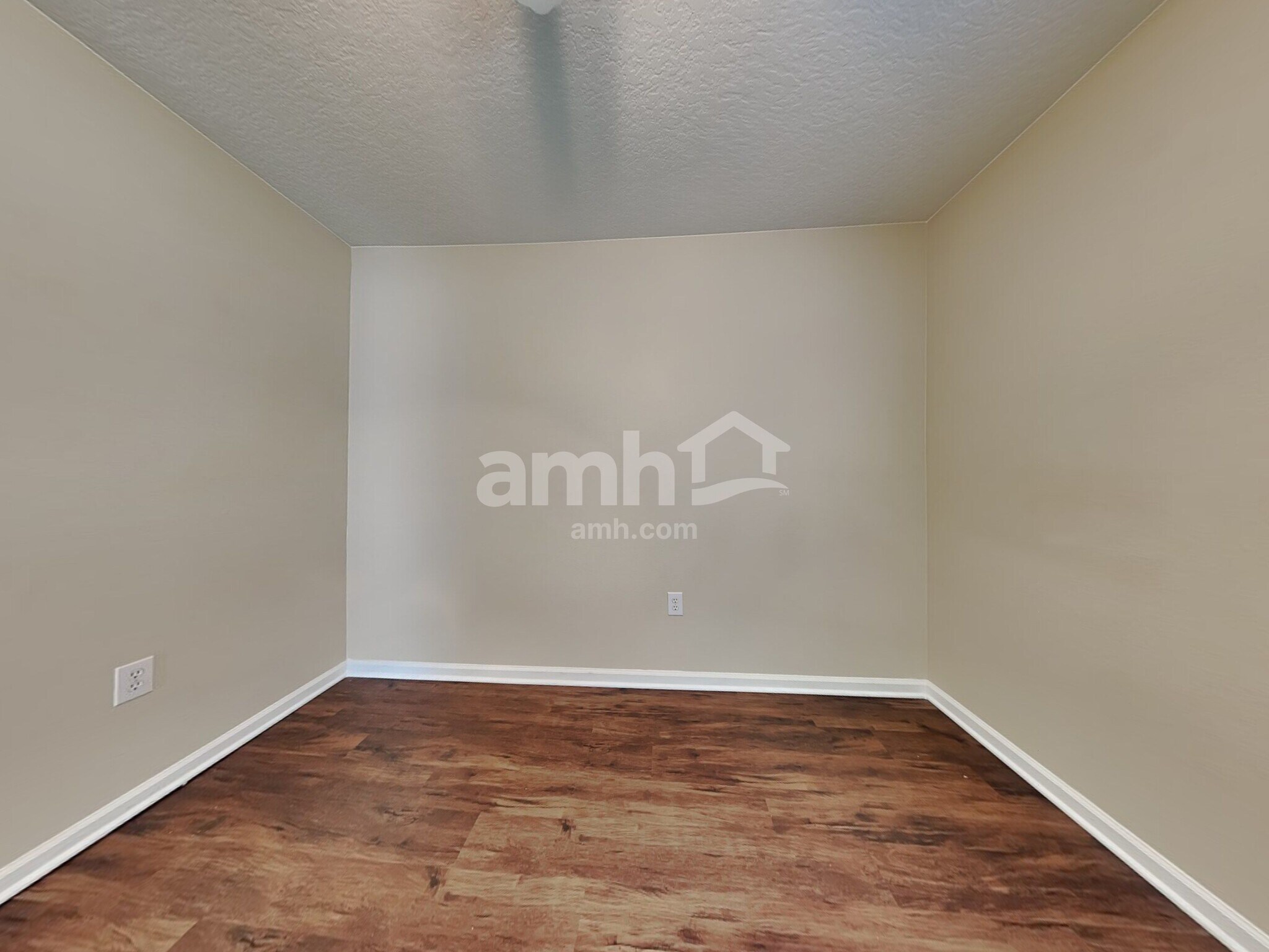 Building Photo - 807 Ridge Haven Dr