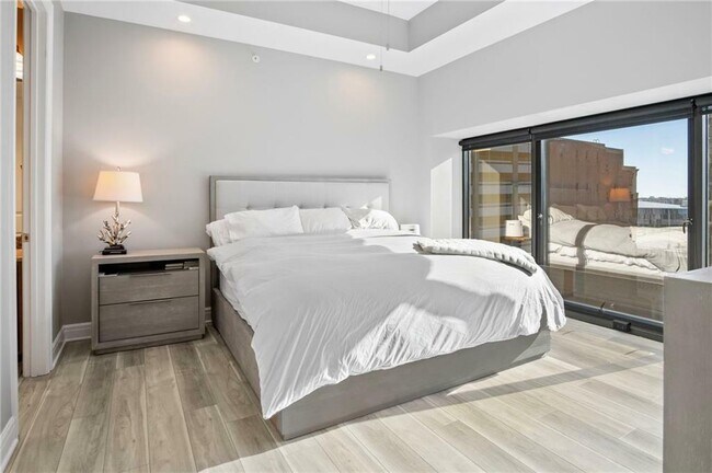 Building Photo - 1101 Walnut St