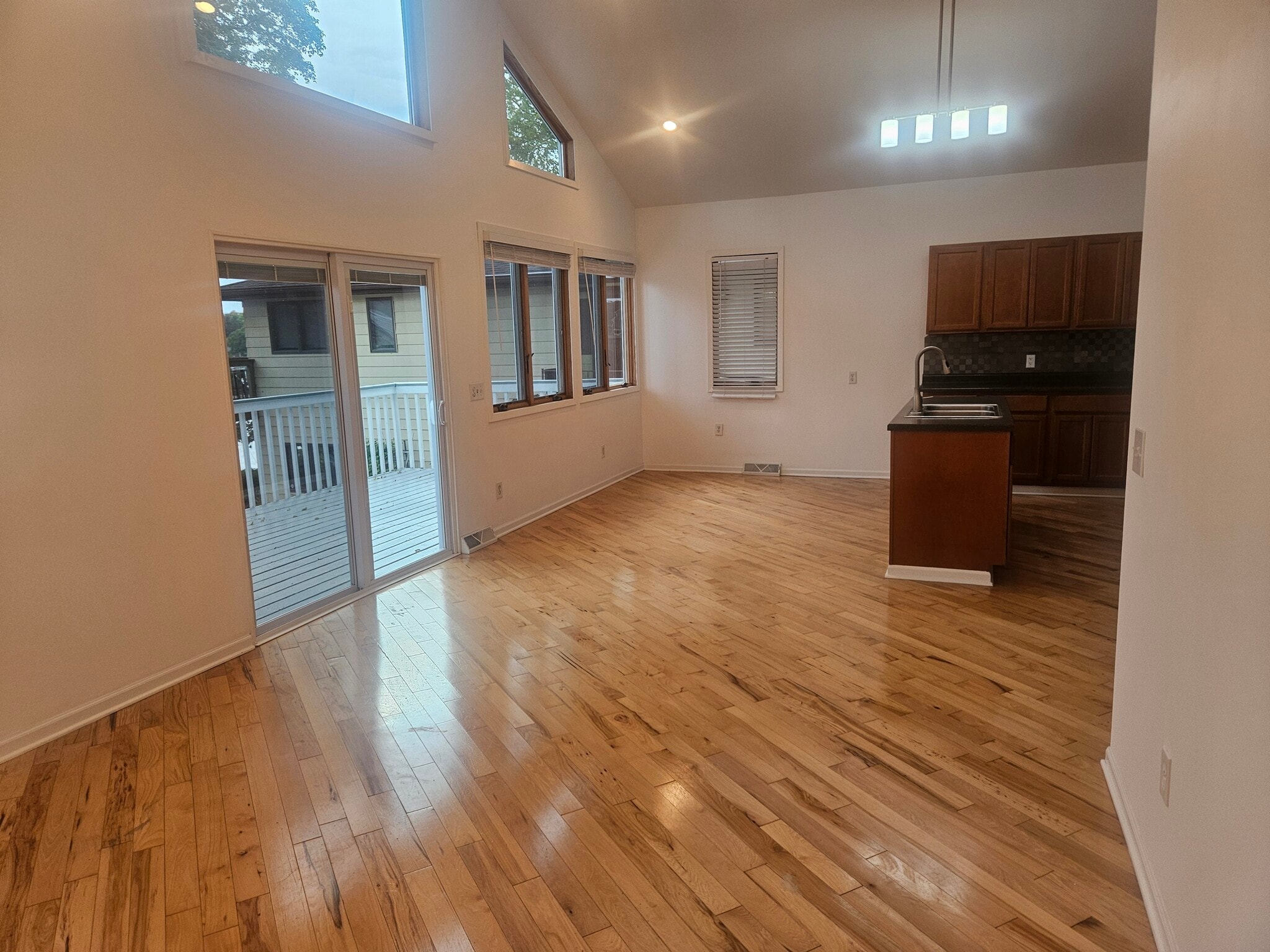 Great room, dining area view - 4301 Quaker Trl NE