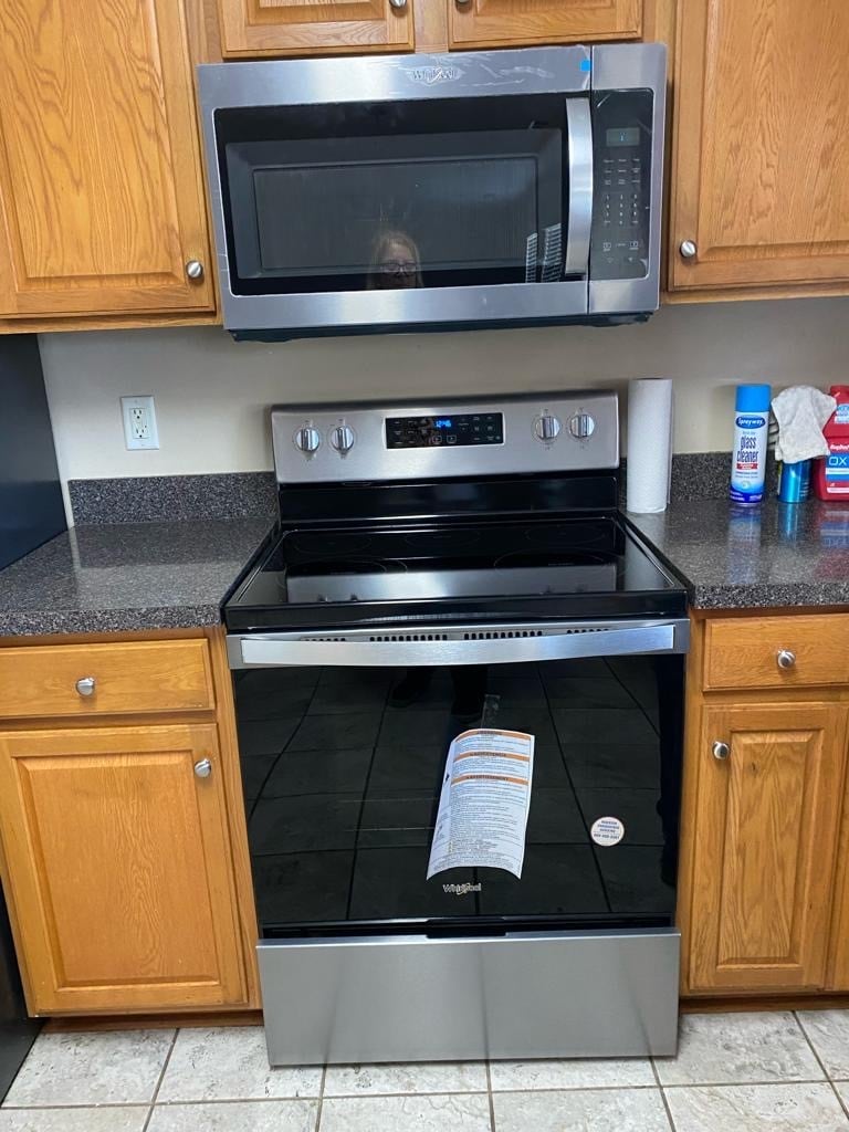 New Stove - 765 Dragonfly Dr