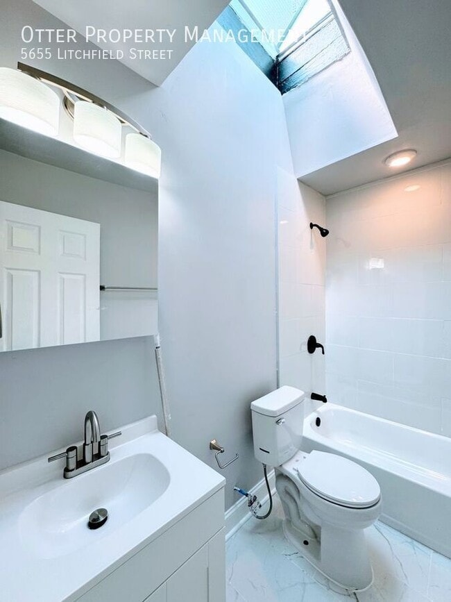 Building Photo - 5655 Litchfield St