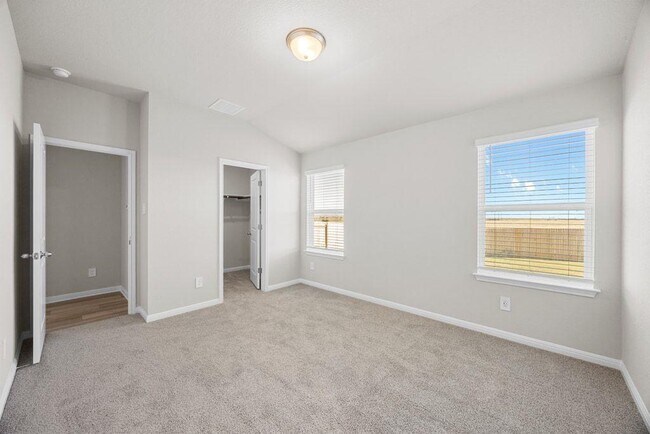 Building Photo - 140 Honey Bee Rd