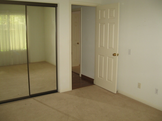 Building Photo - Glen Ellen Home