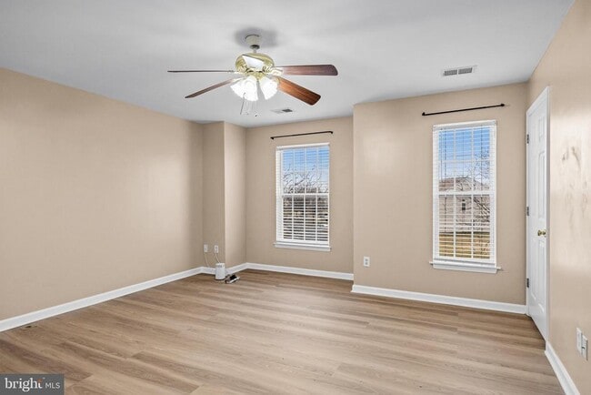 Building Photo - 81 Sassafras Dr