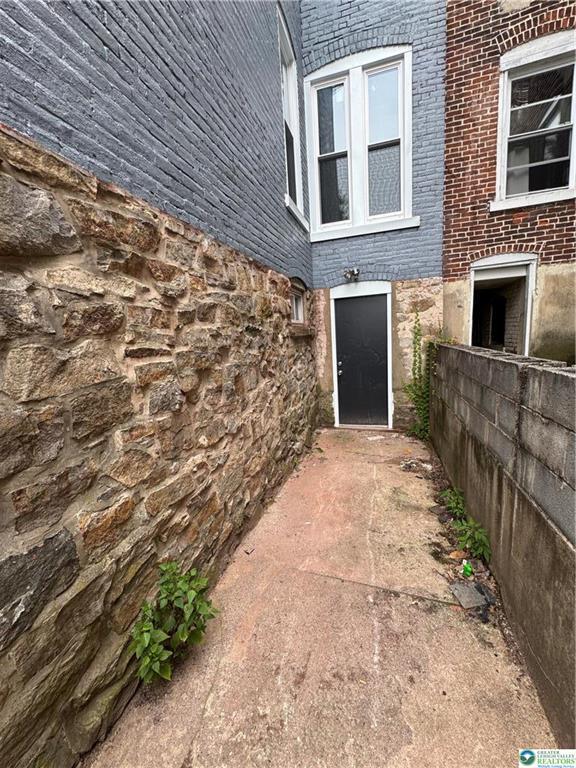 Building Photo - 241 N 4th St