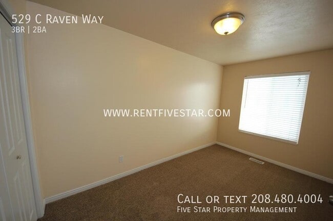 Building Photo - 529 Raven Way