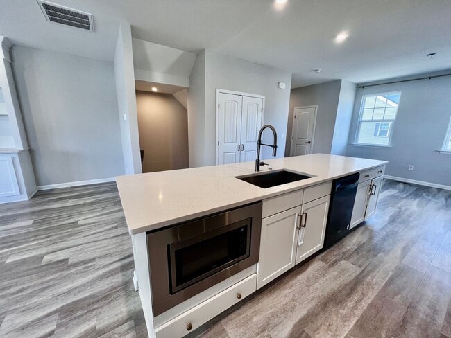 Building Photo - New Contruction Rental in the Reserve of Grassfield