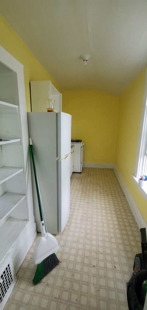 Building Photo - 1310 Grant St