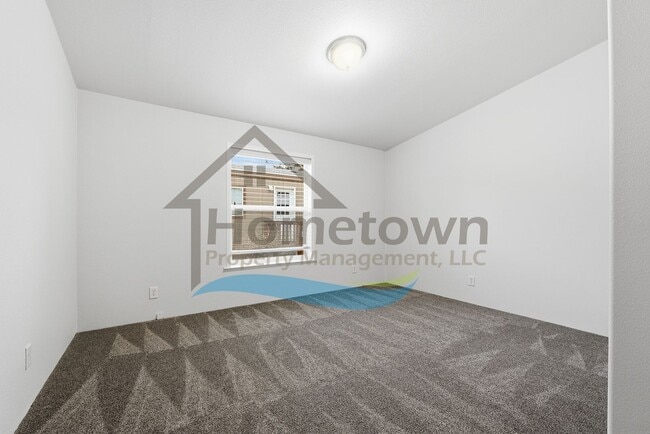 Building Photo - 3 Bedroom 2 Bathroom Home with Attached 2-Car Garage Available in Athol!