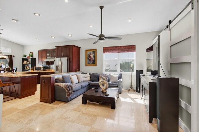 Building Photo - 7076 Middlebury Dr