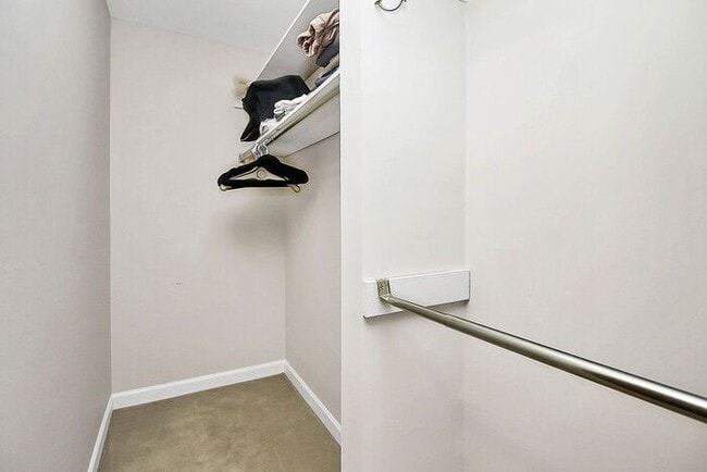 Building Photo - Spacious 2BR/2BA Condo in Prime South Charlotte Location!