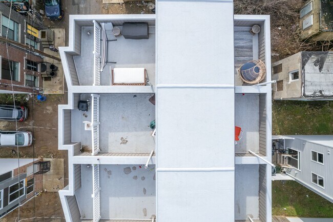 Building Photo - Four Bed Olde Kensington/Fishtown Home