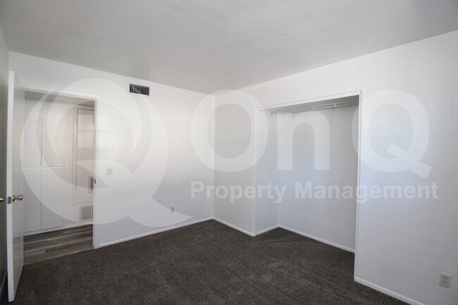 Building Photo - 124 E Minton Dr