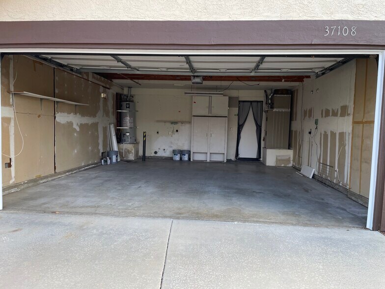 Building Photo - 37108 La Contempo Ave