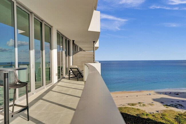 Building Photo - 3100 N Ocean Dr
