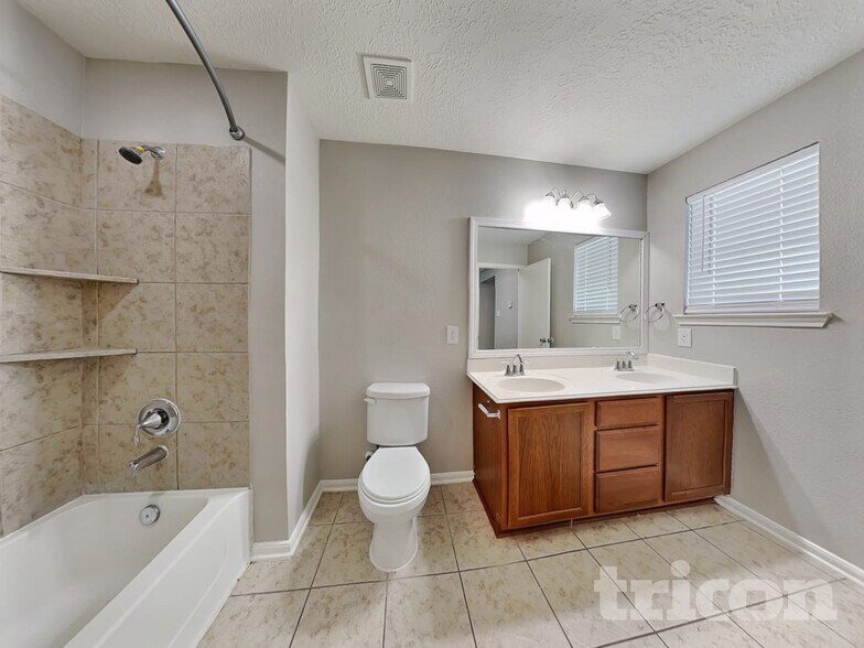 Building Photo - 19325 Cascade Green Ct