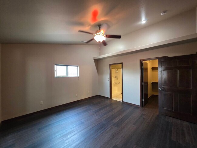 Building Photo - 1523 Sacajawea Ave