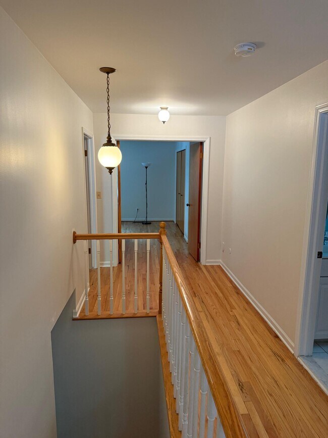 Building Photo - 3925 Waldenwood Dr