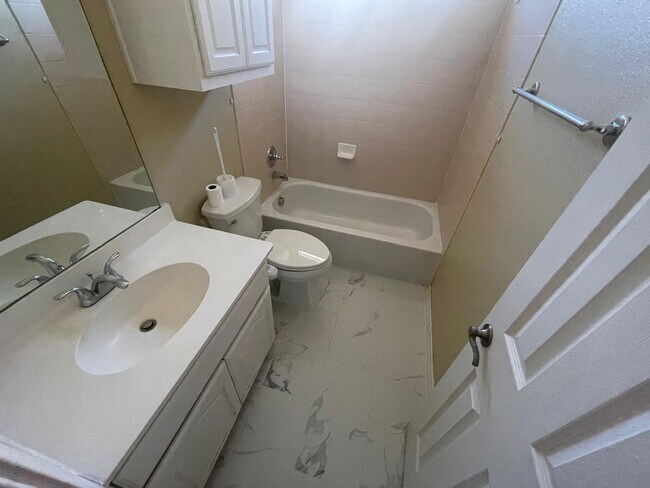 Building Photo - 1401 Patch Grove Dr
