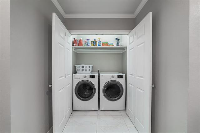 Building Photo - 6455 Sondra Dr