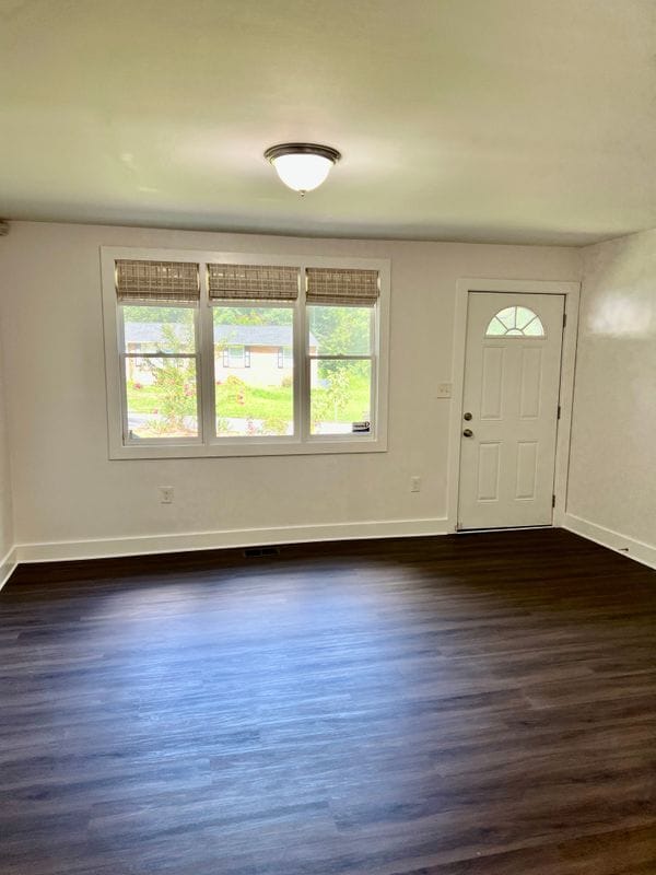 Building Photo - 375 Cologne Dr SE