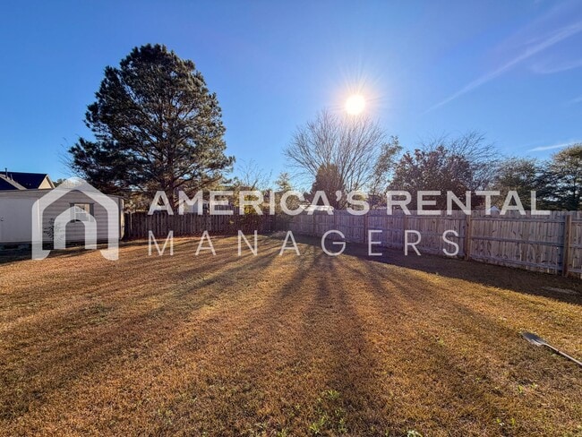Building Photo - Calera One-Level Living with Spacious Layout