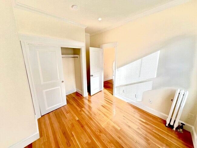 Building Photo - 1340 Commonwealth Ave