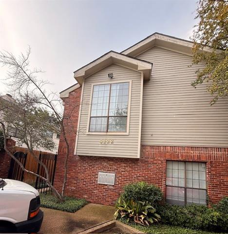 Building Photo - 4122 Wycliff Ave