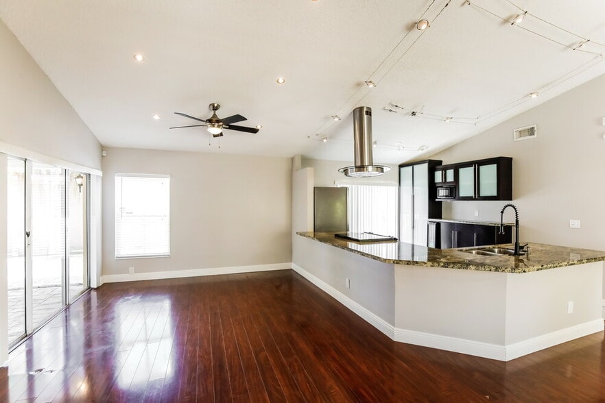 Building Photo - 210 NW 207th Way