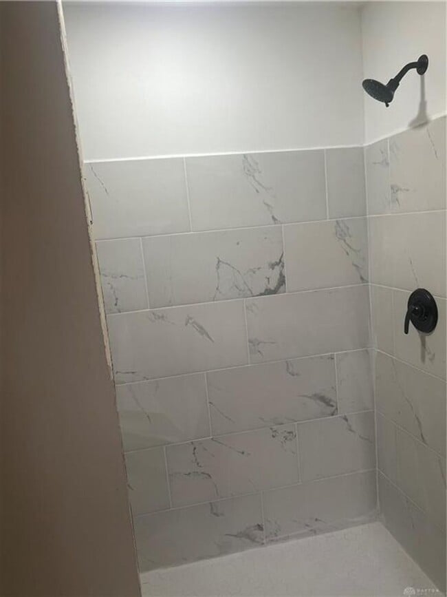 Building Photo - Family Home for Rent in Jamestown
