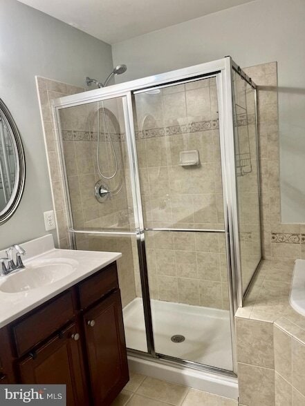 Building Photo - 6003 Popes Creek Pl