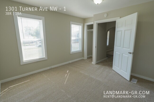 Building Photo - 1301 Turner Ave NW