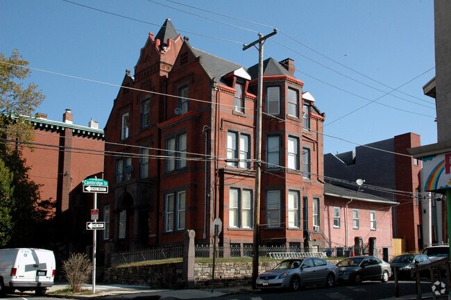 Building Photo - 929 N 29th St