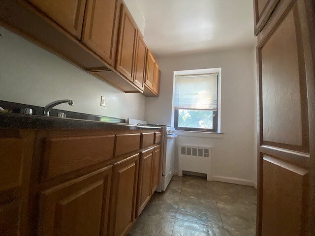 Building Photo - 44 Fleetwood Ave
