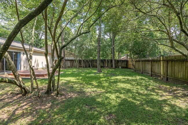 Building Photo - 6 Basal Briar Ct