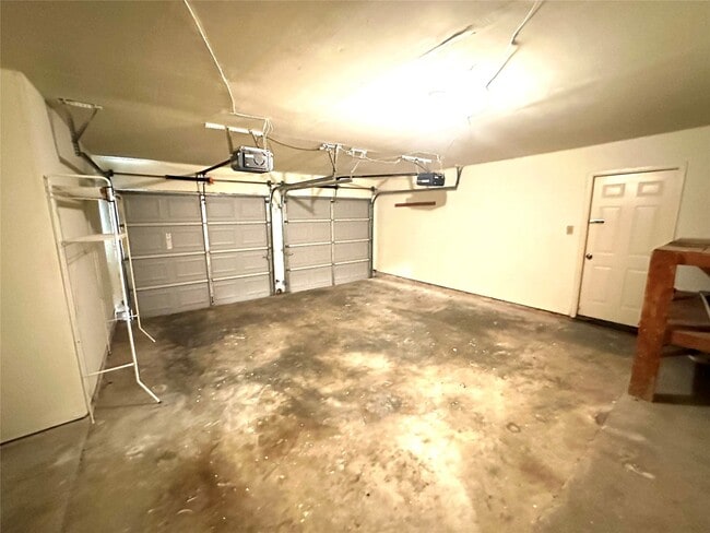 Building Photo - 18 Brookflower Rd