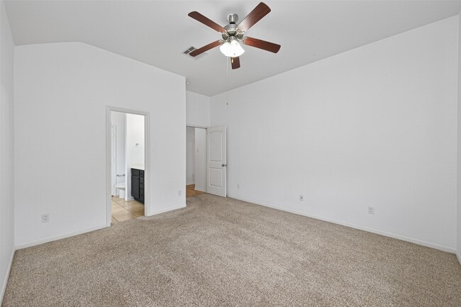 Building Photo - 22522 Fosters Park Ct