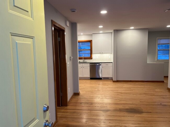 Building Photo - 1417 Beld St