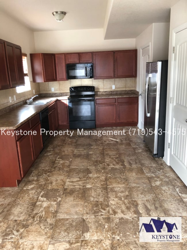 Building Photo - Stay Cool with Central Air! Two-Story Home with 3 Bedrooms/2 Bath/2 Car Garage $1,900/$1,900