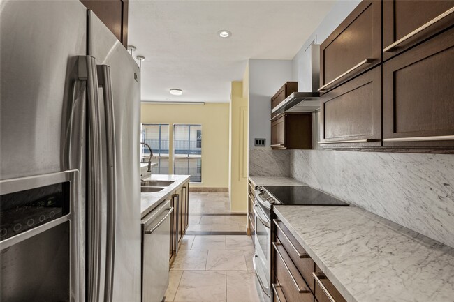 Building Photo - 4001 E NASA Pkwy