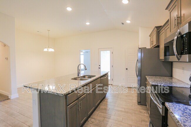 Building Photo - 501 NW 59th Ave