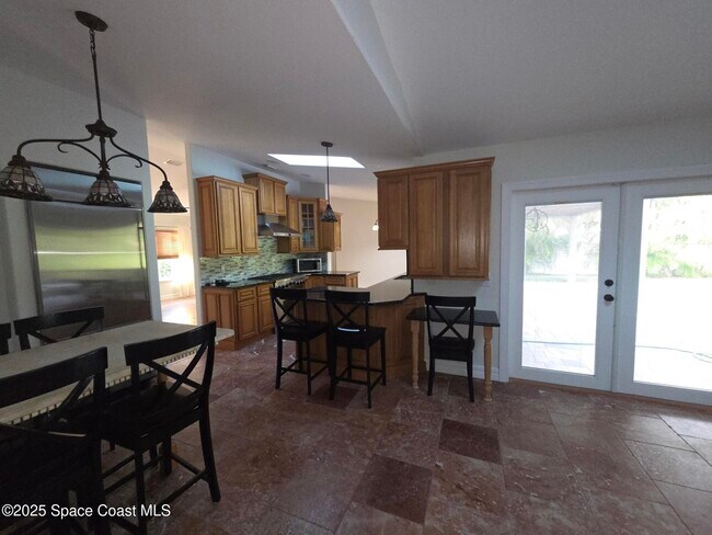 Building Photo - 190 Sea Crest Dr