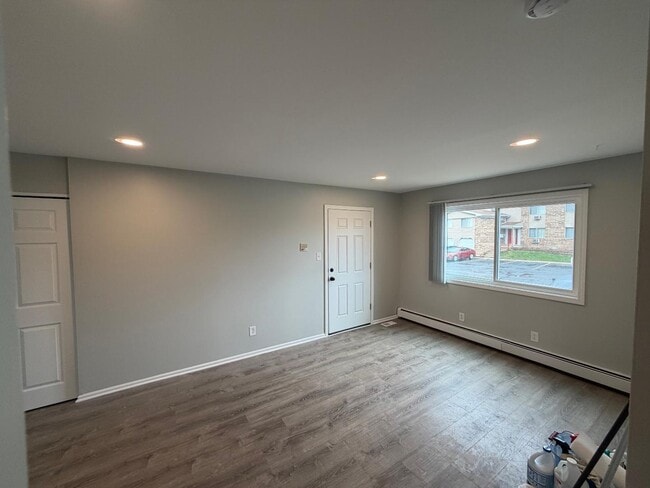 Building Photo - 5033 W 82nd Ct