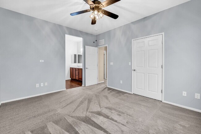 Building Photo - Modern, Guard Gated, and Close to Everything! 3-Bed Townhome Near St. Rose Parkway and Liberty Hi...